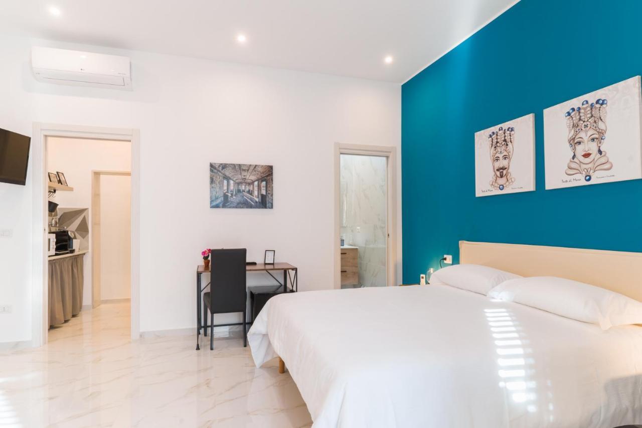 Guendalina Sweet Home - La Casetta Di Guendalina Trani Exteriör bild