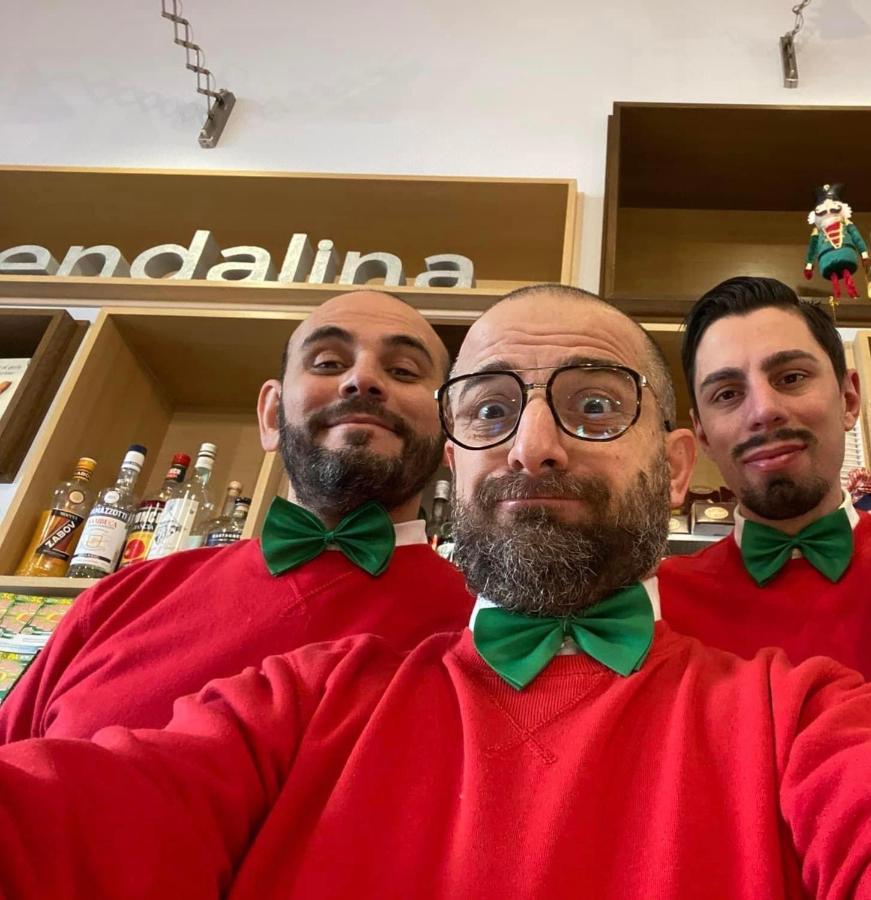 Guendalina Sweet Home - La Casetta Di Guendalina Trani Exteriör bild