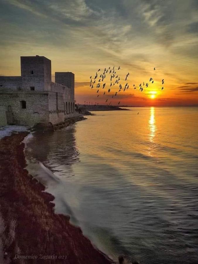 Guendalina Sweet Home - La Casetta Di Guendalina Trani Exteriör bild