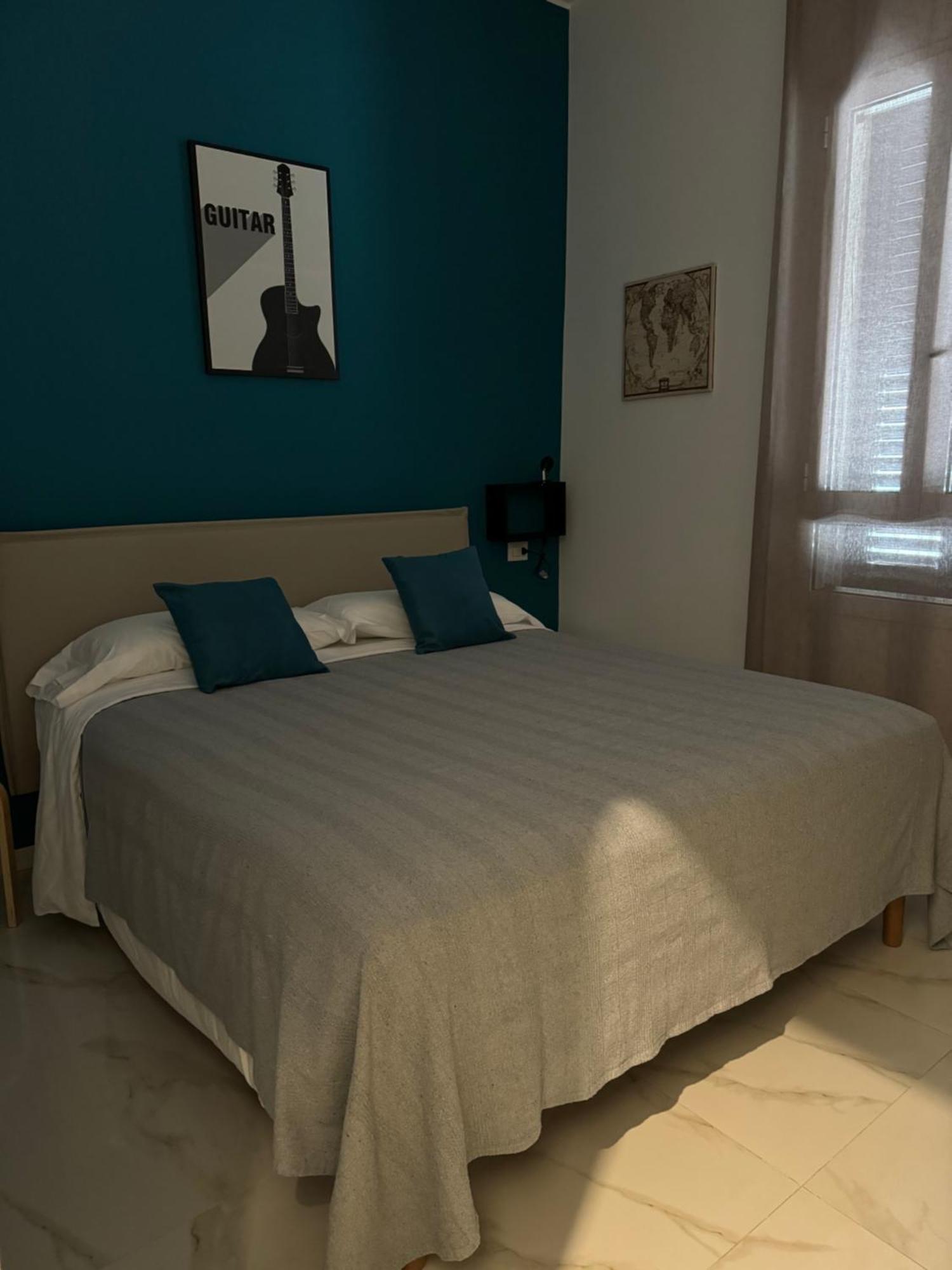 Guendalina Sweet Home - La Casetta Di Guendalina Trani Exteriör bild